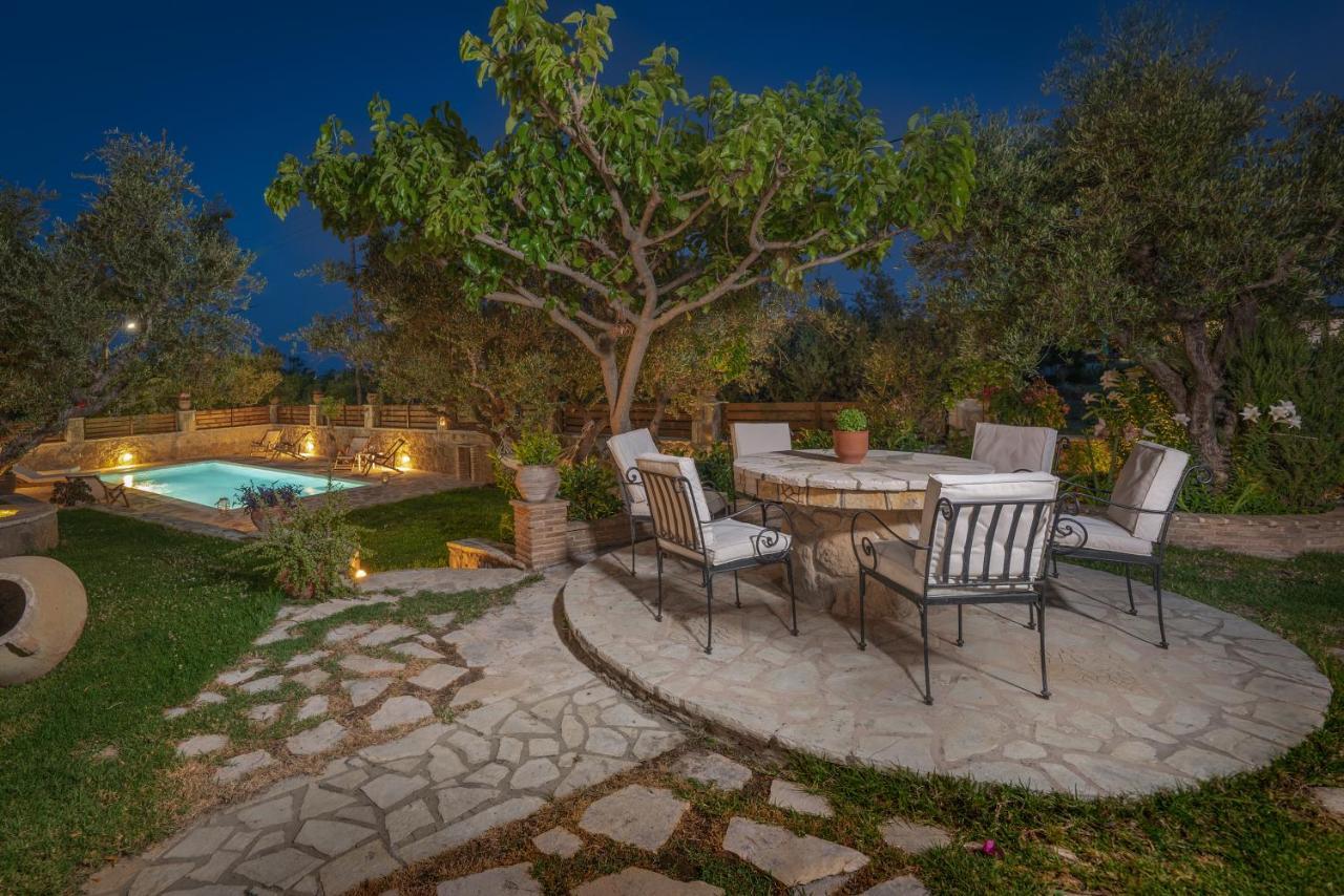 Joya Luxury Villas Kypseli ภายนอก รูปภาพ