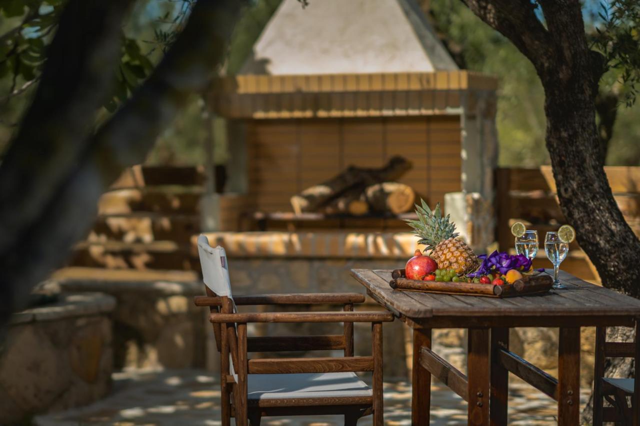 Joya Luxury Villas Kypseli ภายนอก รูปภาพ